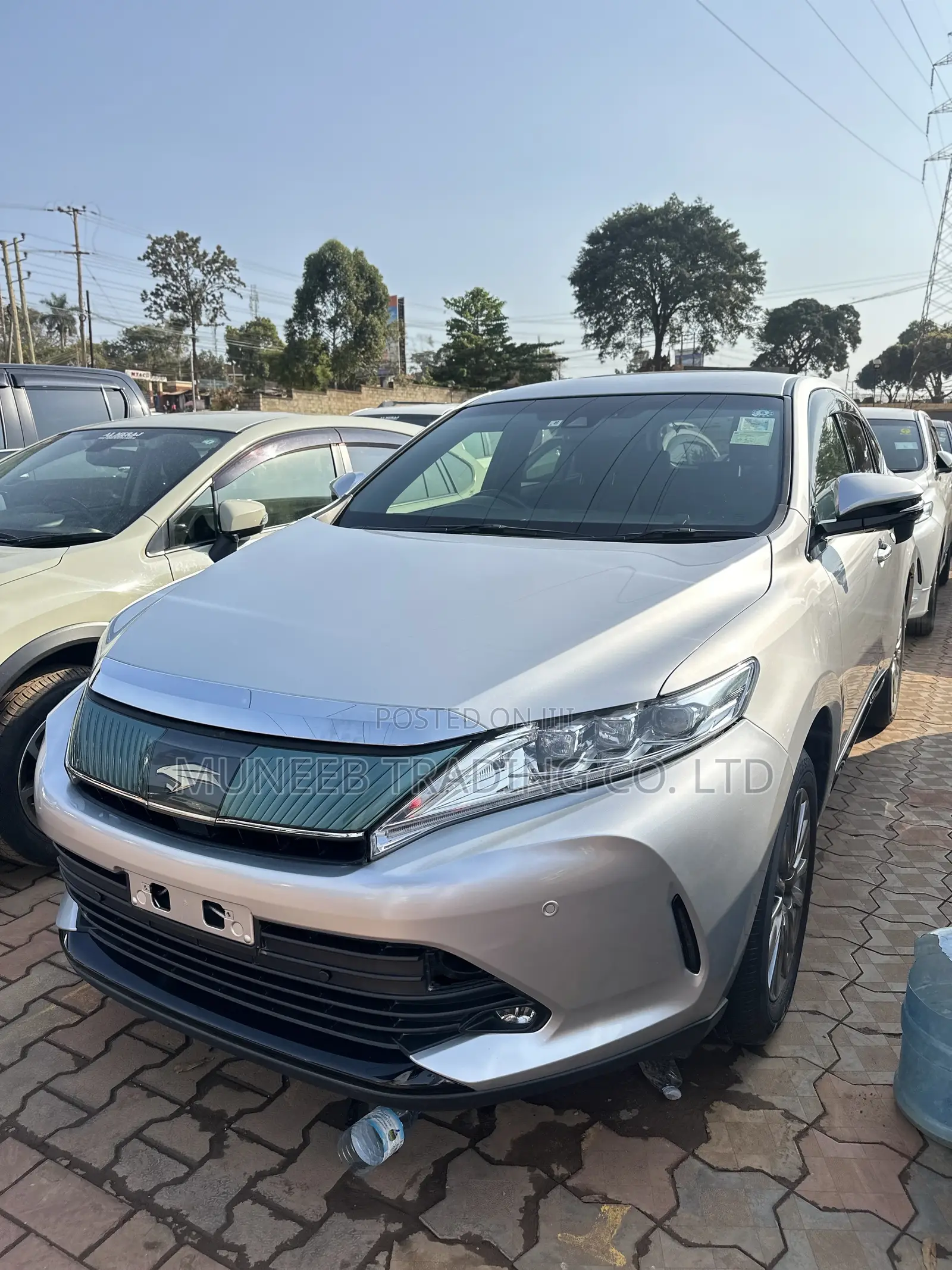 Toyota Harrier 2.0 2018 Silver