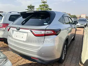 Toyota Harrier 2.0 2018 Silver