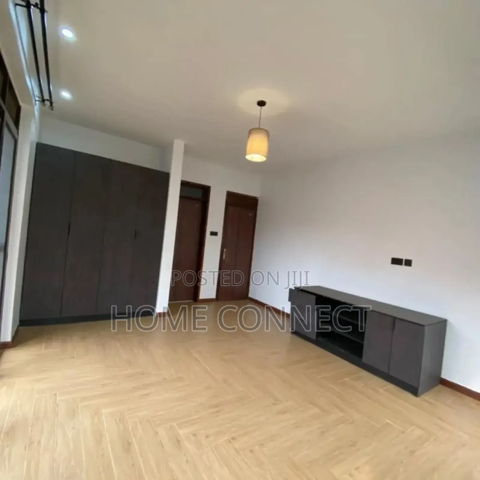 3bdrm Apartment in Muyenga, Central Division for rent