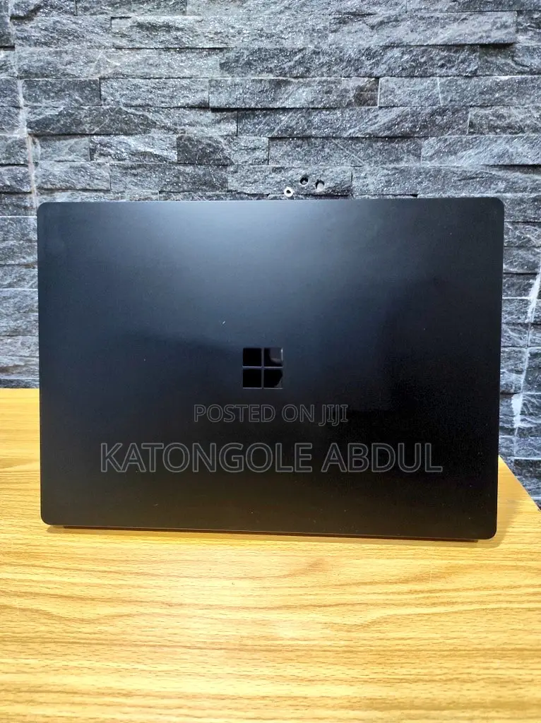 New Laptop Microsoft Surface Laptop 5 16GB Intel Core I7 SSD 500GB