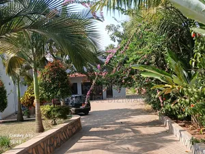 6bdrm Block of Flats in Wemac Properties, Wakiso / Wakiso for sale