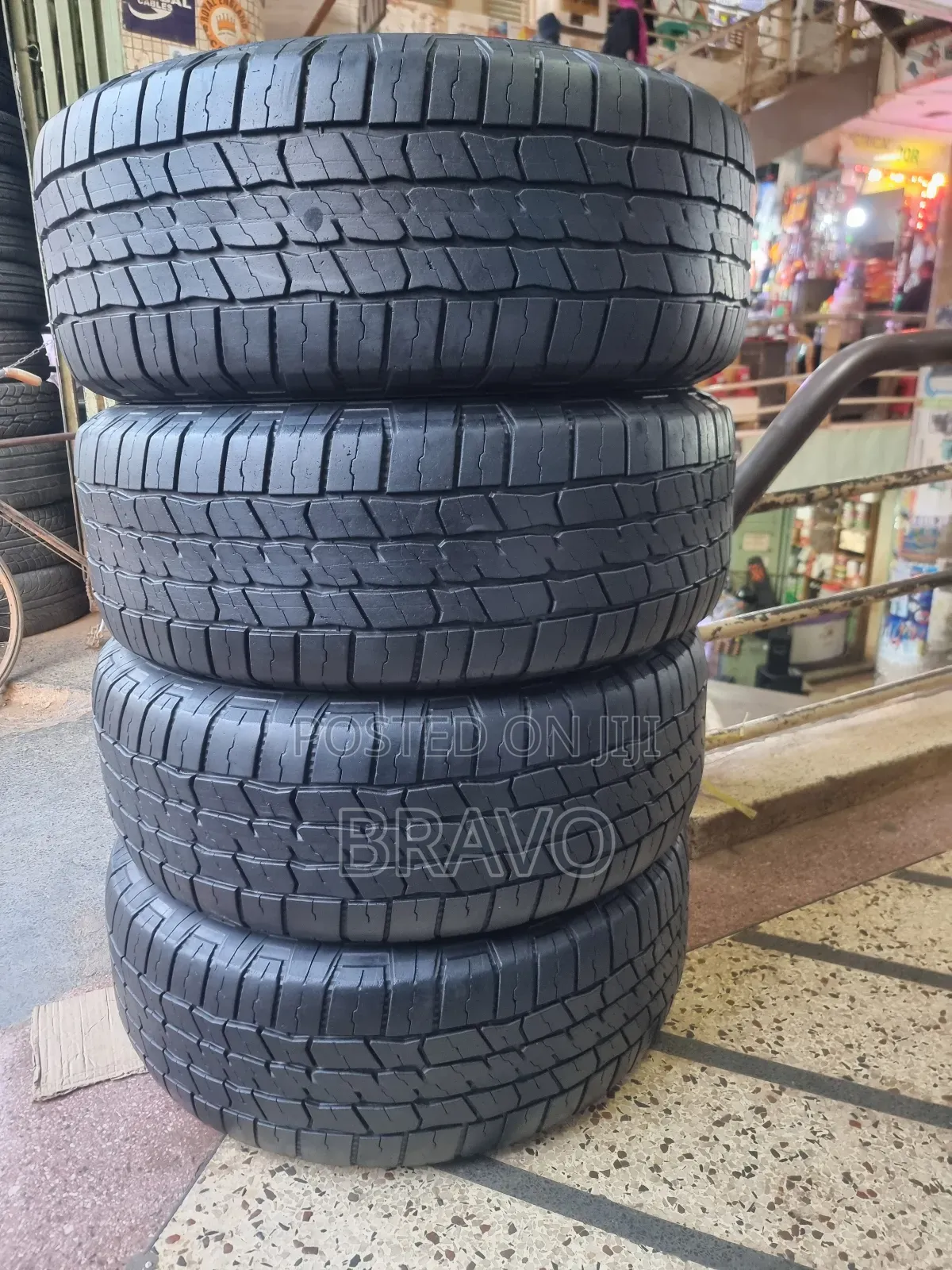265/60r18 Used Tyres for Double Cabin.