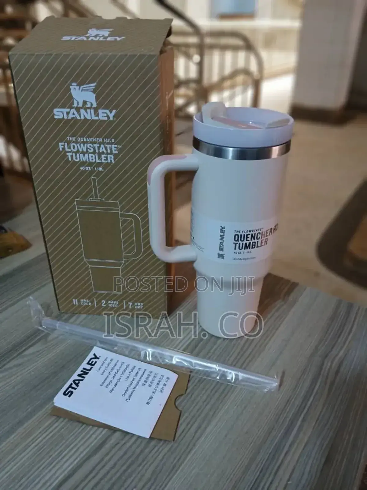 Stanley Original Tumbler With Straw and Handle Cream