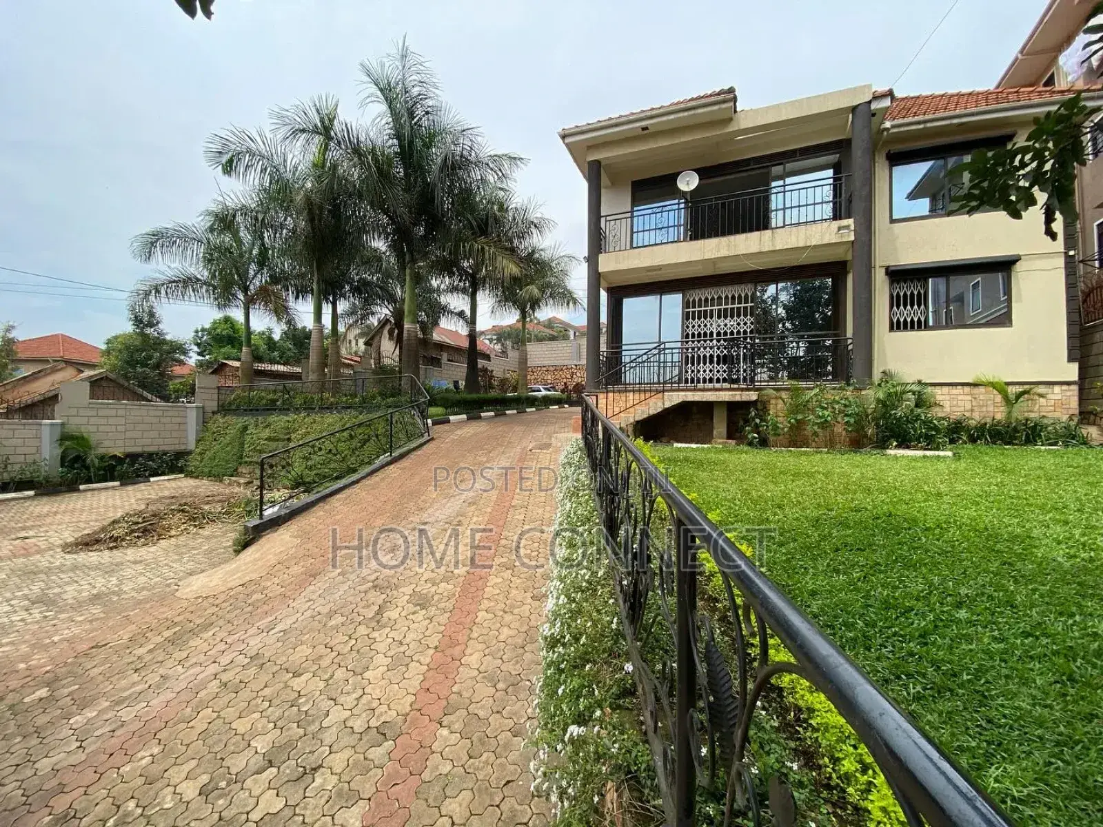 4bdrm Duplex in Kyanja, Central Division for rent