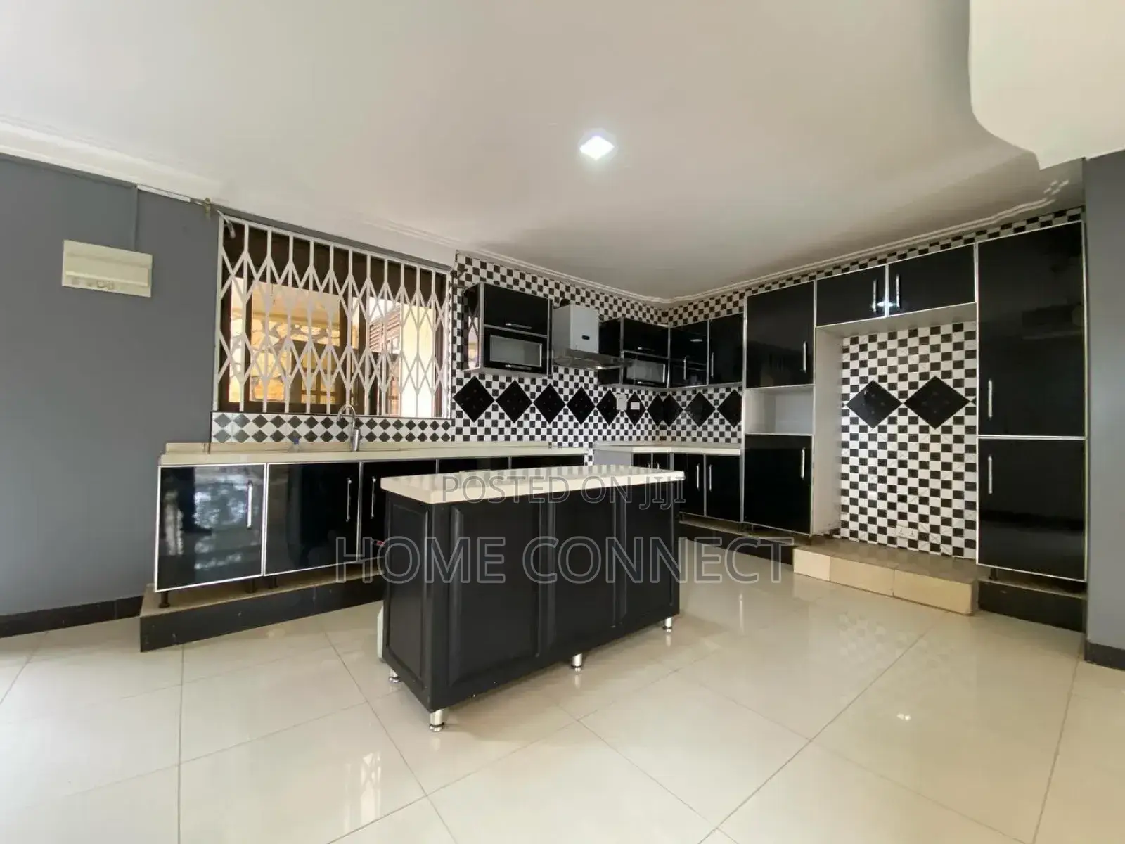 4bdrm Duplex in Kyanja, Central Division for rent