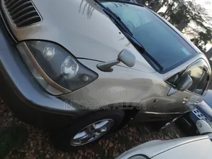 Toyota Harrier 2002 White