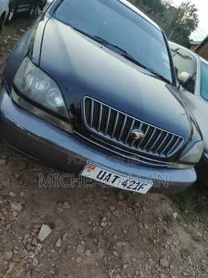 Toyota Harrier 2.2 16V 2000 Black