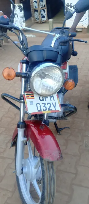 TVS HLX 125 2024 Red