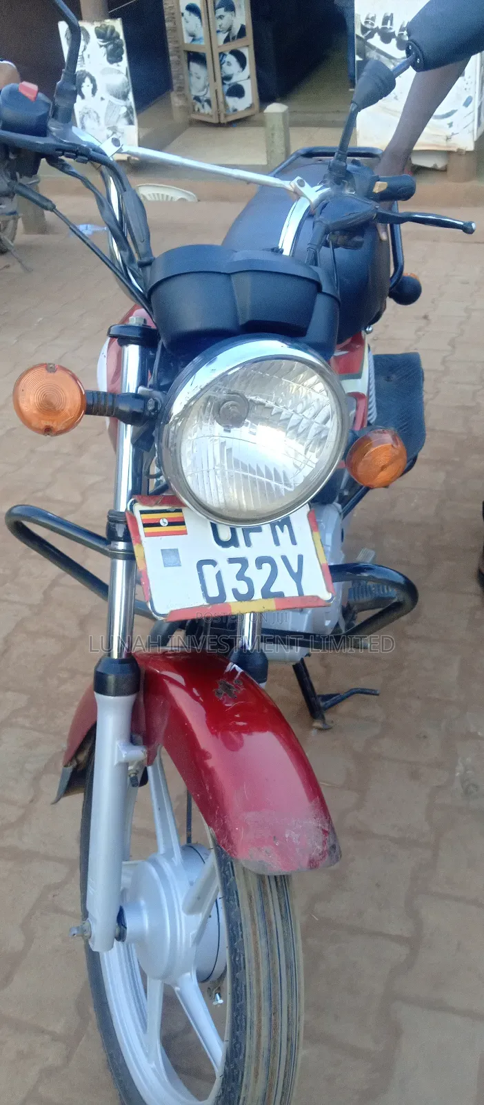 TVS HLX 125 2024 Red