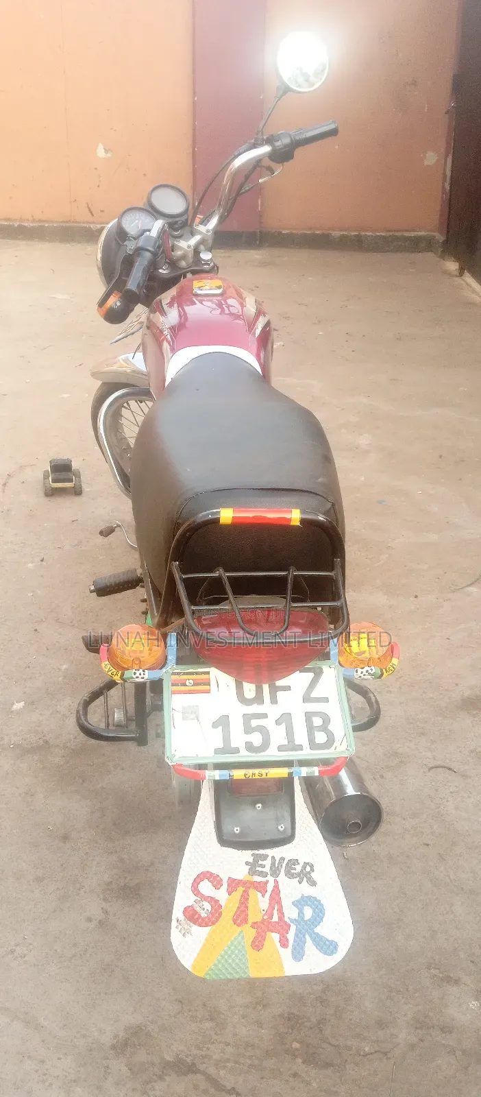 Bajaj Boxer 100 2024 Red