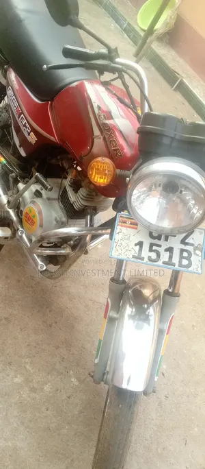 Bajaj Boxer 100 2024 Red