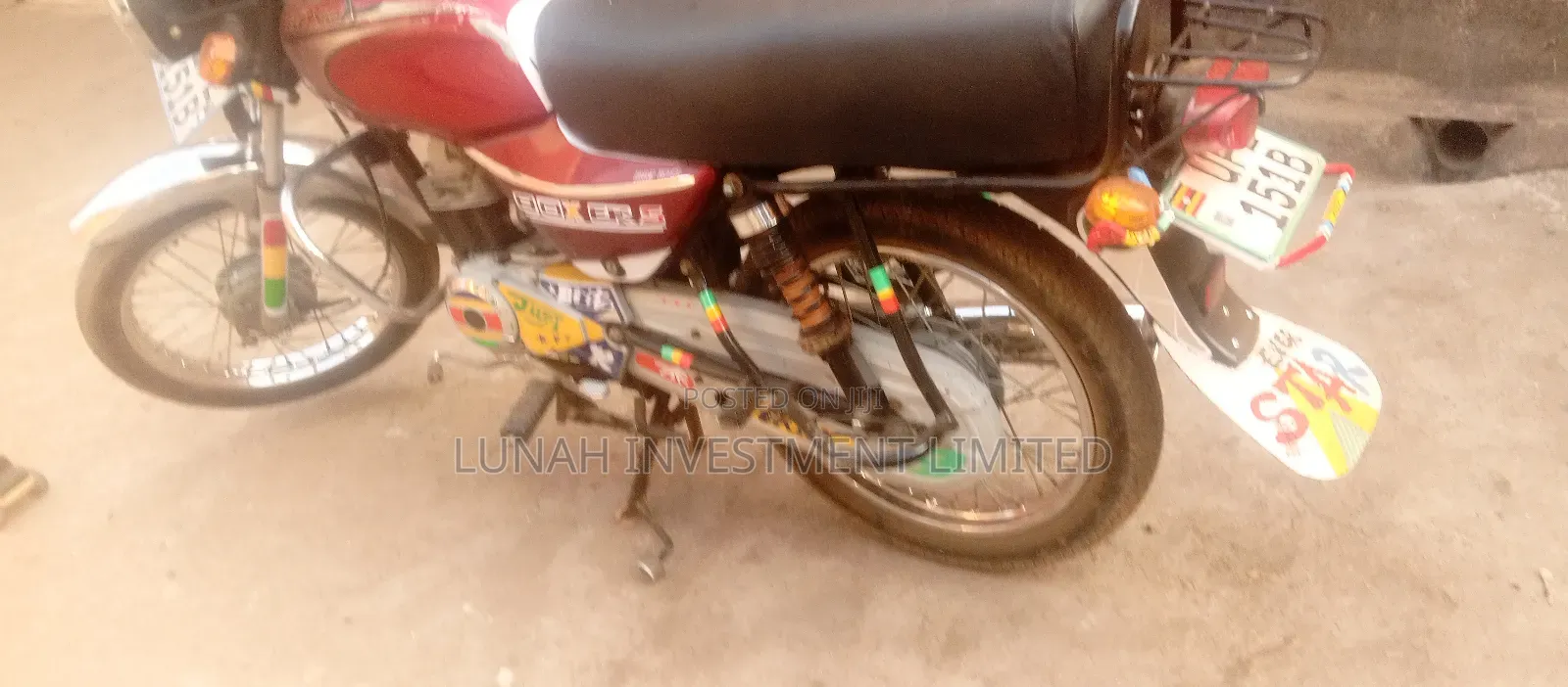 Bajaj Boxer 100 2024 Red