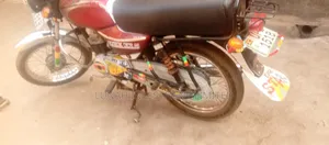 Bajaj Boxer 100 2024 Red