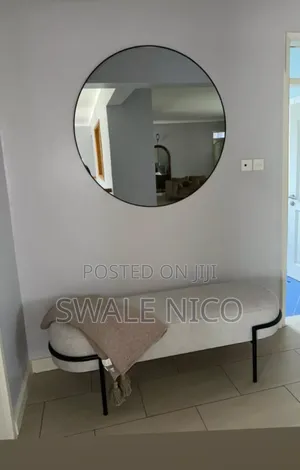 Photo - Circle Designed Mirror