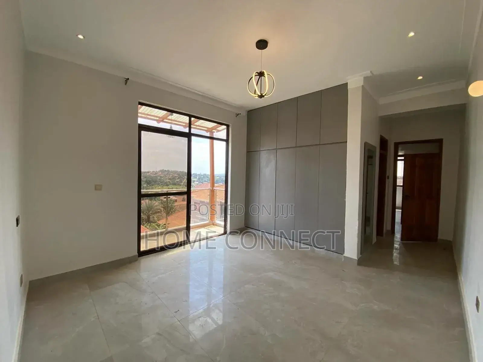 3bdrm Apartment in Muyenga, Central Division for rent