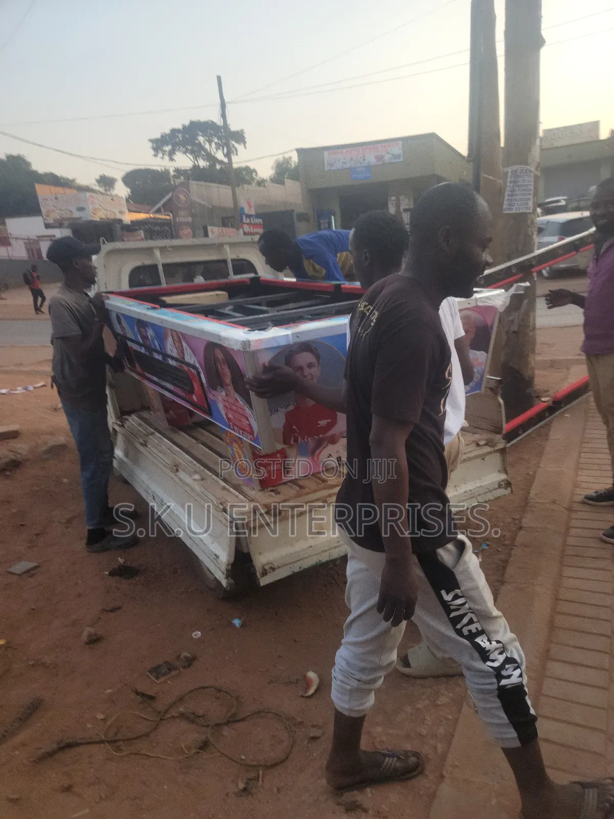 Pool Tables With Free Delivery in Uganda