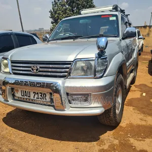 Photo - Toyota Land Cruiser Prado 2000