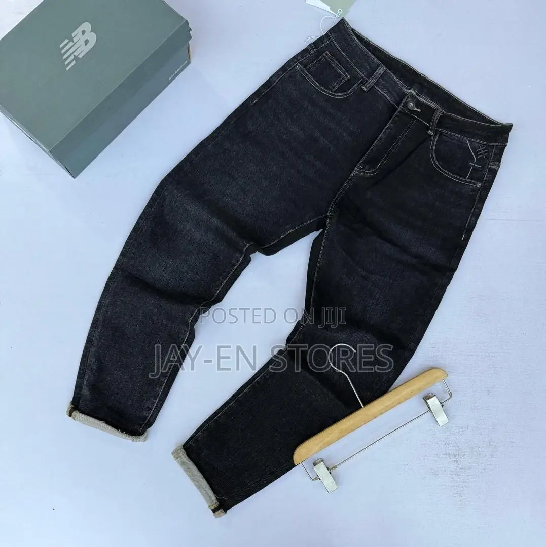 Non Fade Jeans
