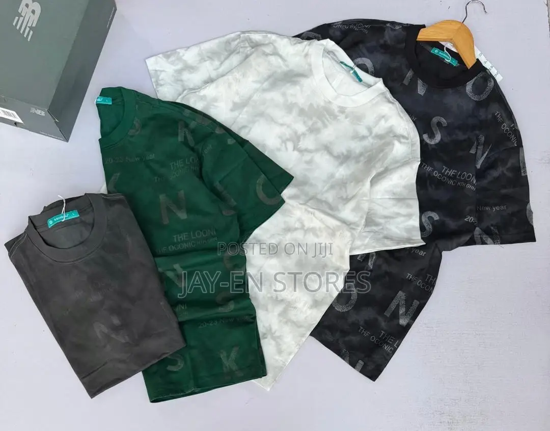 Casual Colored and Round Neck Tshirts