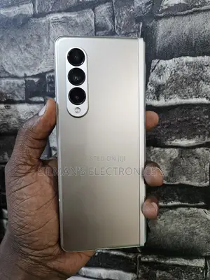 New Samsung Galaxy Z Fold 3 256 GB Silver