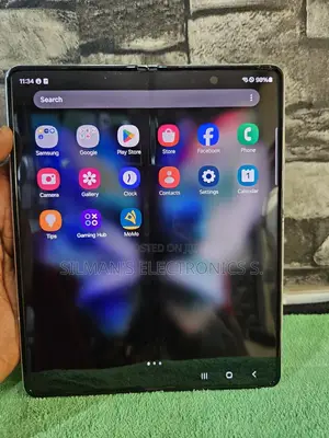 New Samsung Galaxy Z Fold 3 256 GB Silver