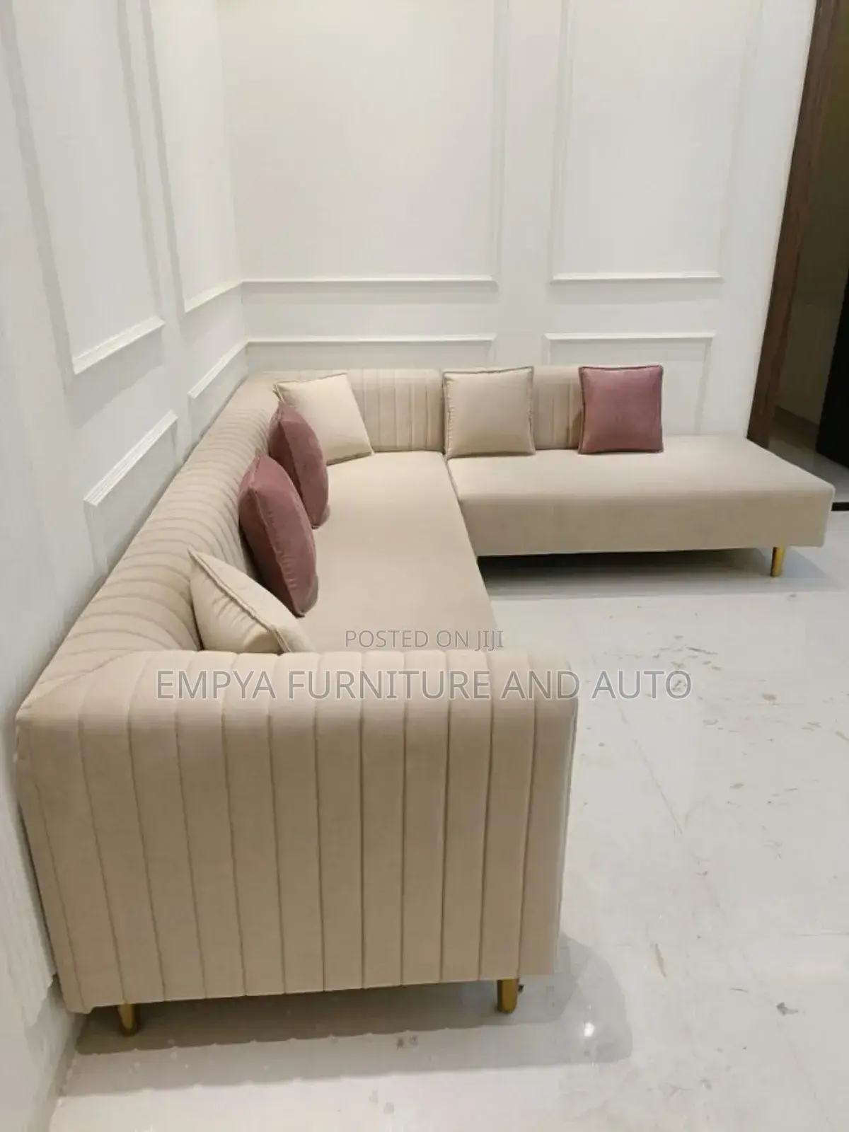 Shamisade Sofa Laade