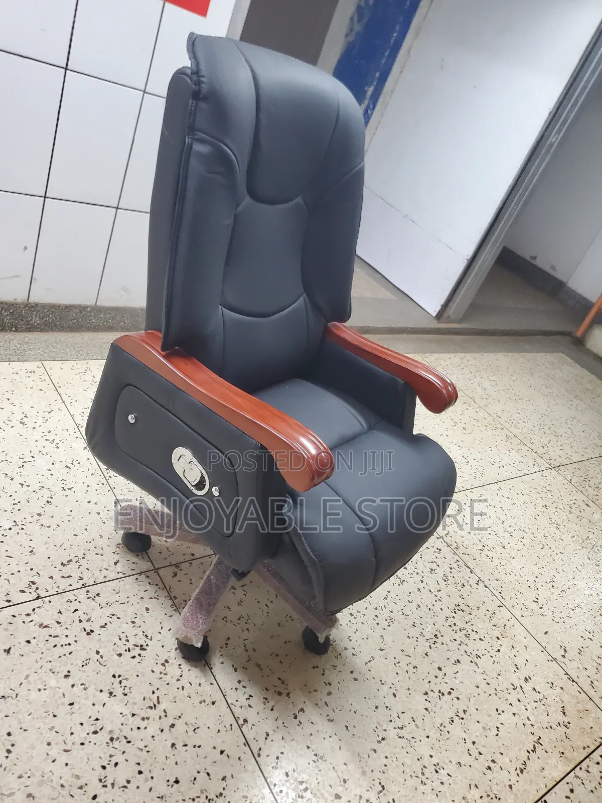 Ergonomic Office Chair for Big Boss