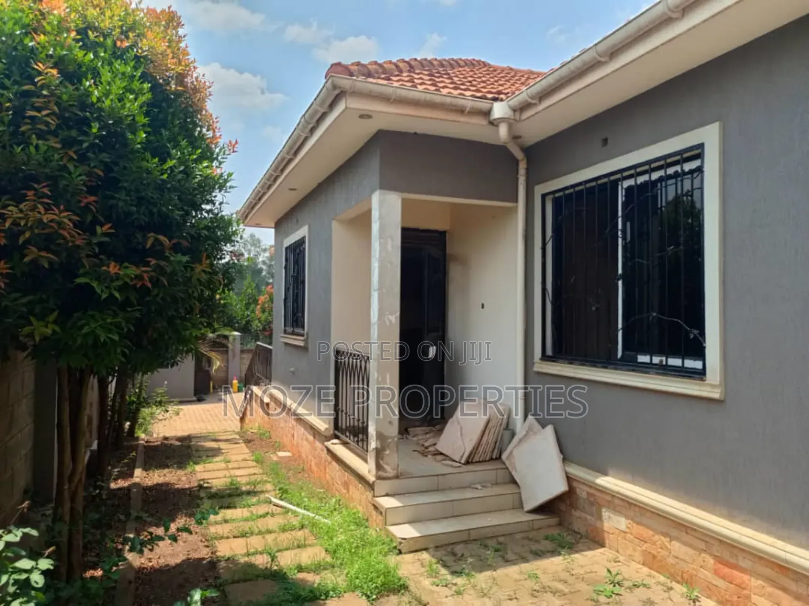 3bdrm Bungalow in Kira Bulindo, Central Division for rent
