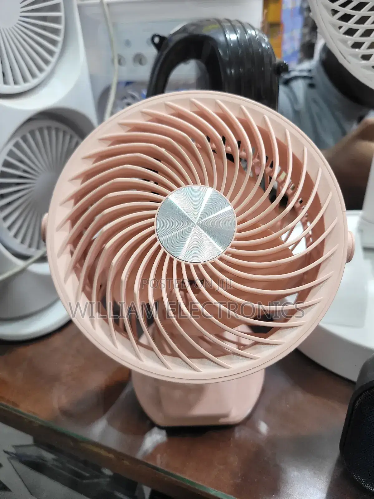 Rechargeable Table Fan/Desk Fan