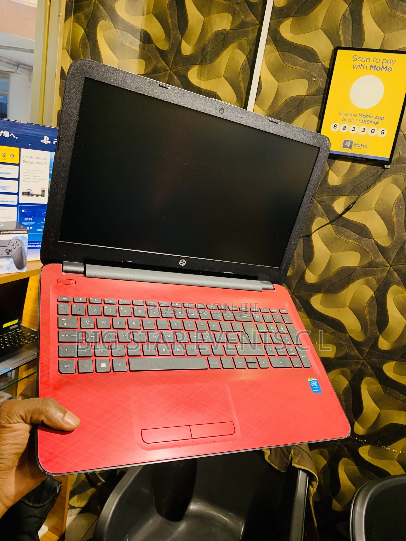 Laptop HP 15-Dw1197nia 4GB Intel Core I7 HDD 256GB