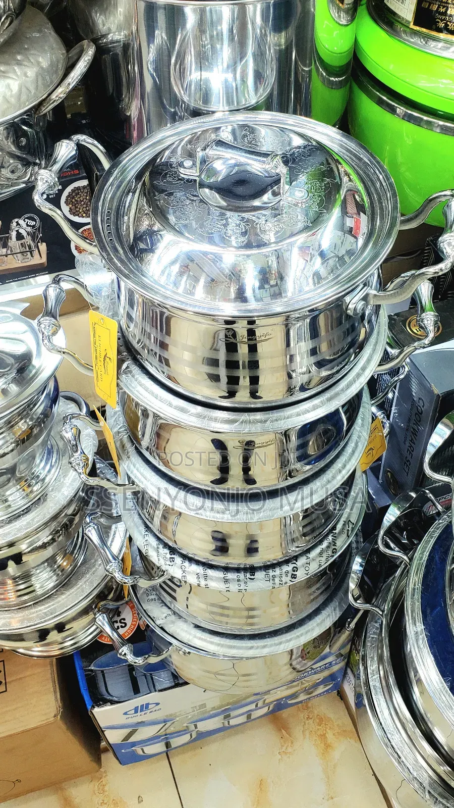 10-Piece Stainless Steel Saucepan Set With Metal Covers