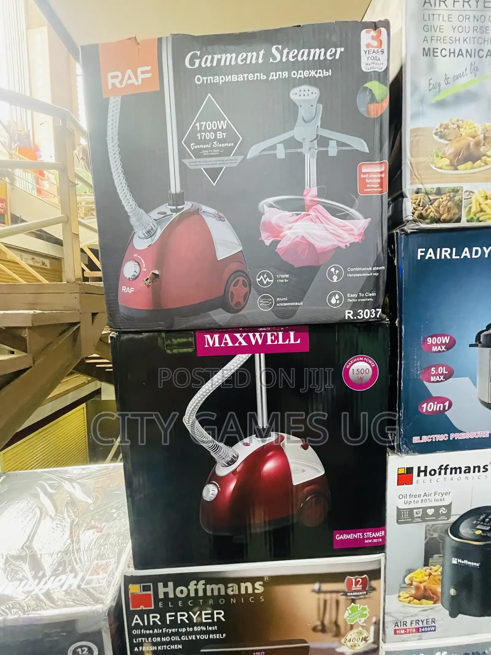 Maxwell Garment Steamer/ With Hanger