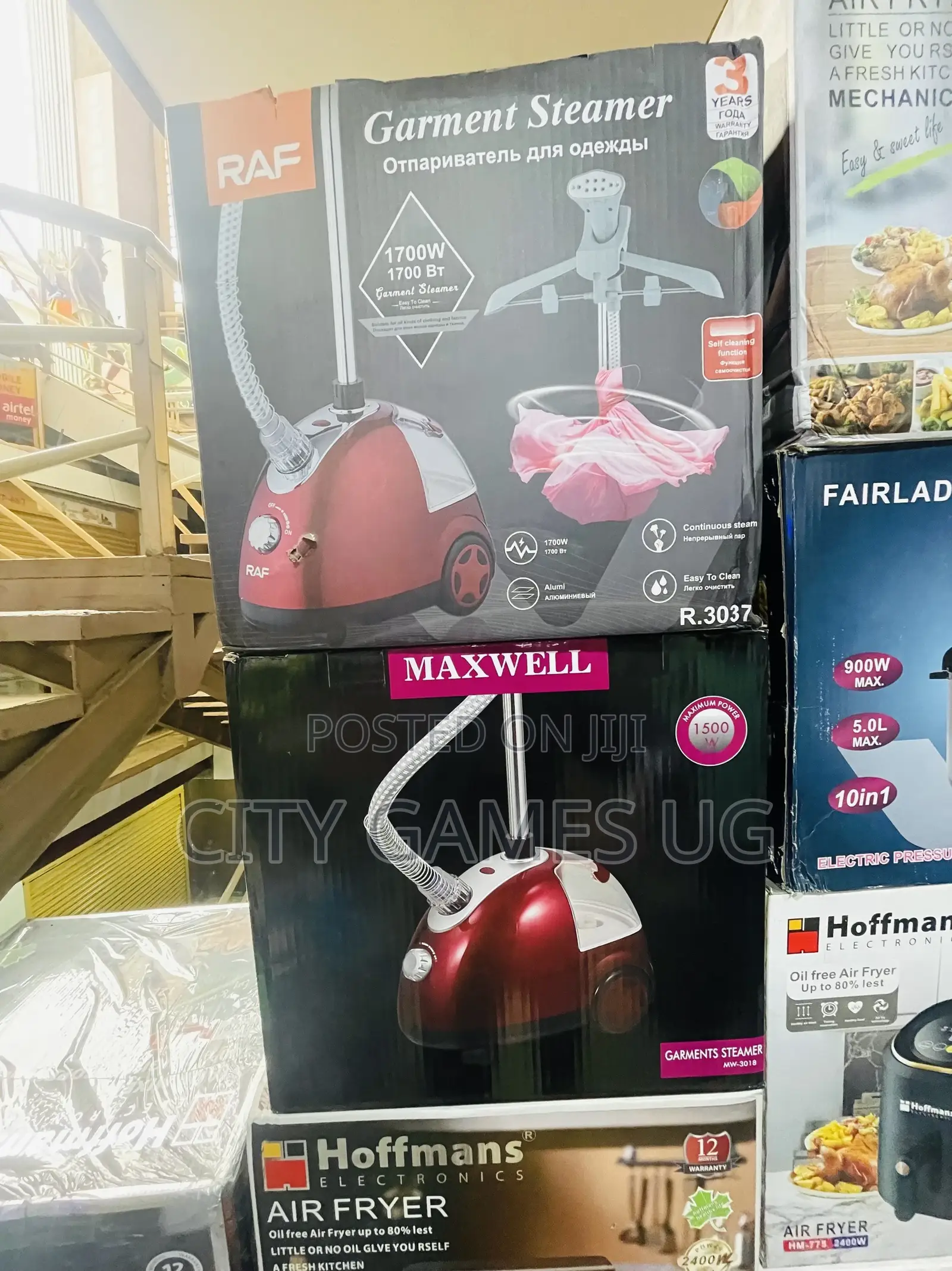 Maxwell Garment Steamer/ With Hanger