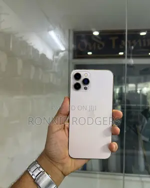 Photo - Apple iPhone 12 Pro Max 128 GB Gold