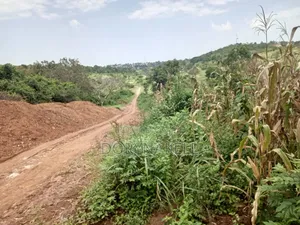 260 Acres in Kassanda,At 13m Each