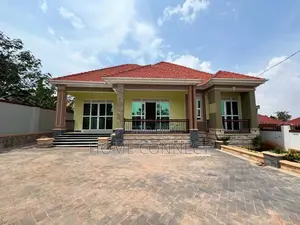 4bdrm Bungalow in Kira Mamerito Rd, Central Division for rent