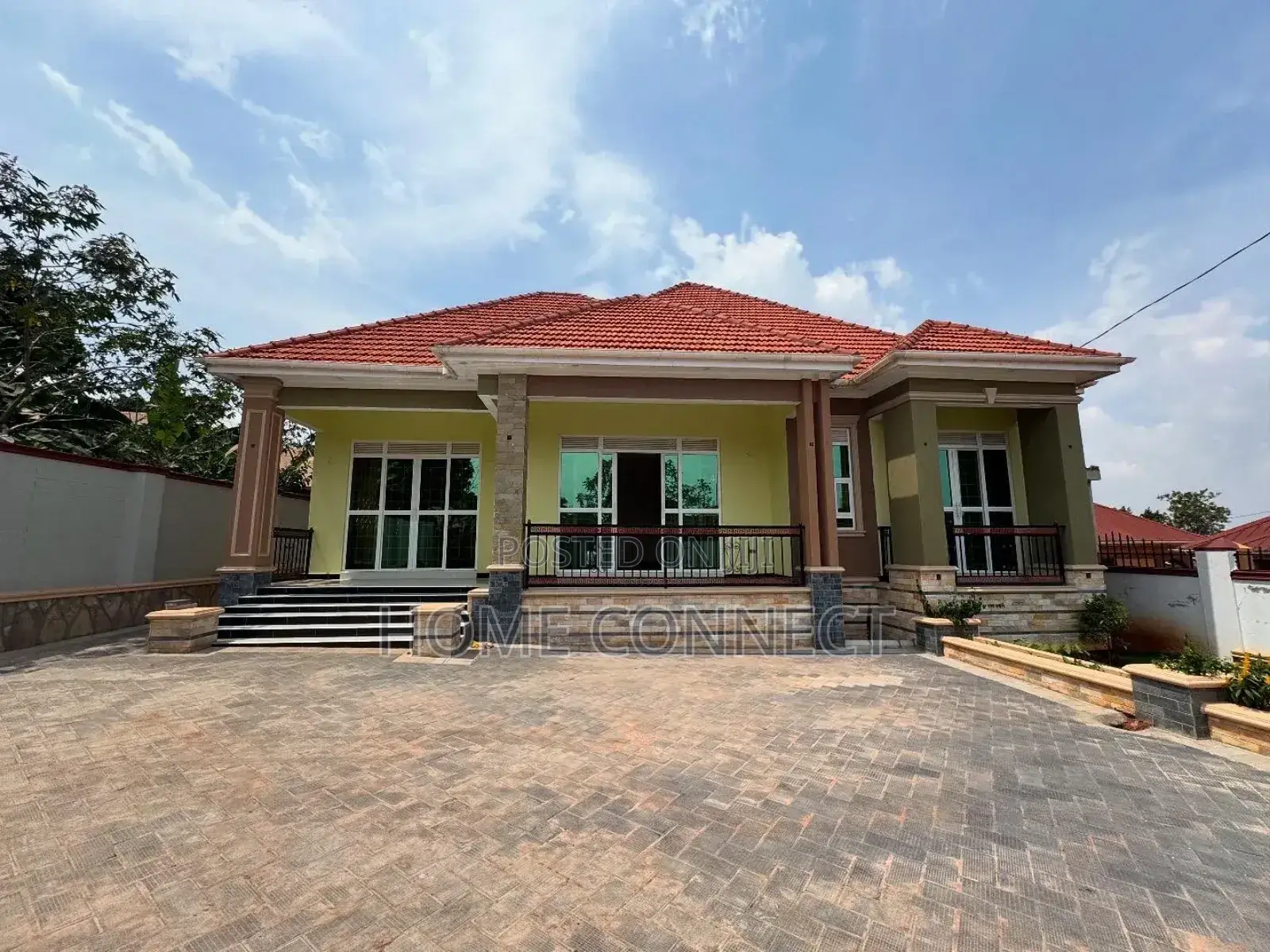 4bdrm Bungalow in Kira Mamerito Rd, Central Division for rent