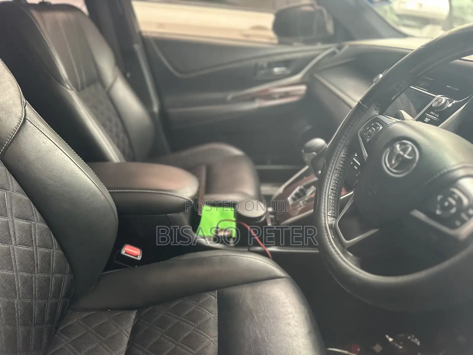 Toyota Harrier 2.0 2014 Black