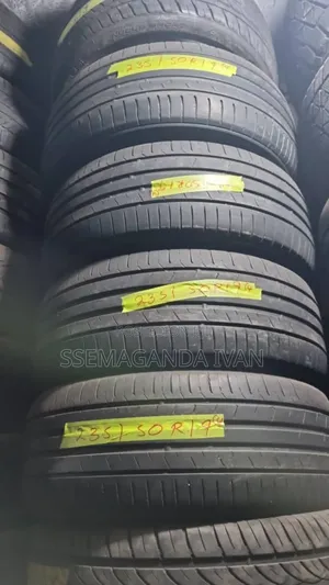 Photo - 235/50r19 Used Tyres
