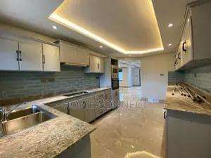 3bdrm Apartment in Kyambogo Road, Central Division for rent