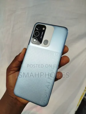 Tecno Spark 8C 64 GB Blue