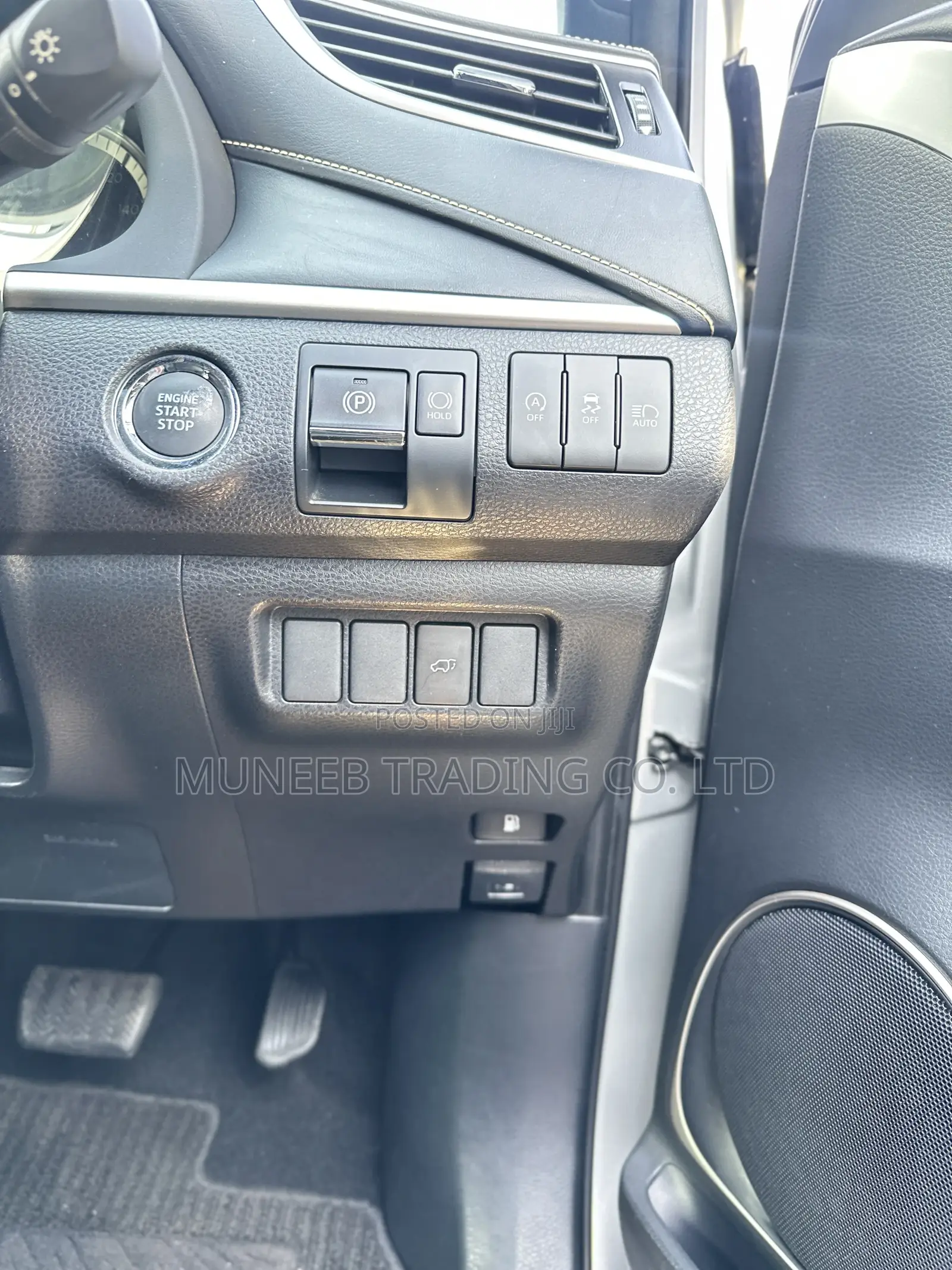 Toyota Harrier 2.0 2018 Silver