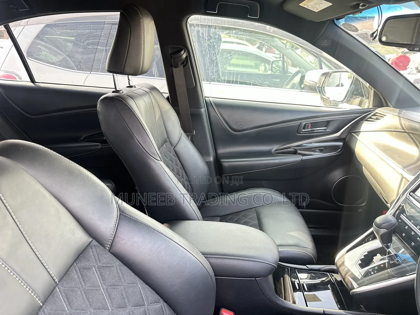 Toyota Harrier 2.0 2018 Silver