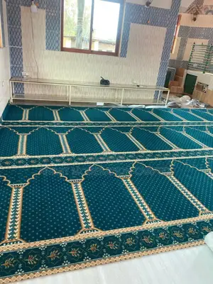 Executive Wall to Wall Woolen Carpets