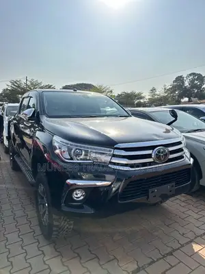 Toyota Hilux 2018 Black