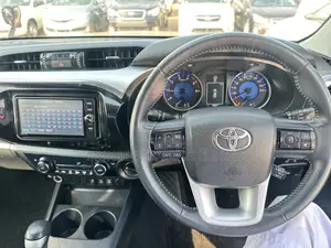 Toyota Hilux 2018 Black