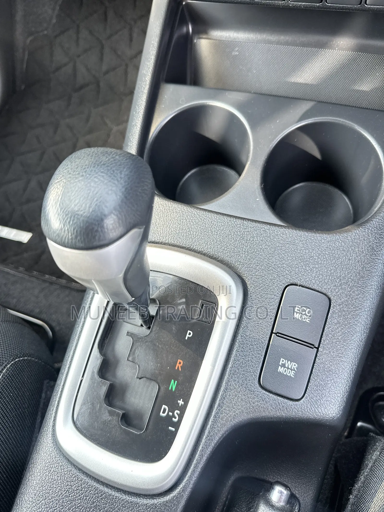 Toyota Hilux 2018 Black