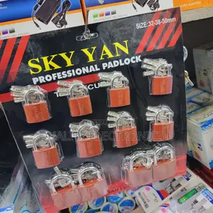Sky Yan Padlock Chat 12 Pcs