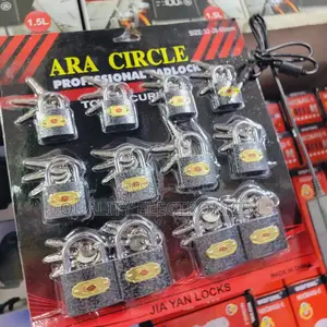Ara Circle Padlock Chat 12pcs