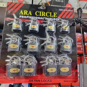Ara Circle Padlock Chat 12pcs